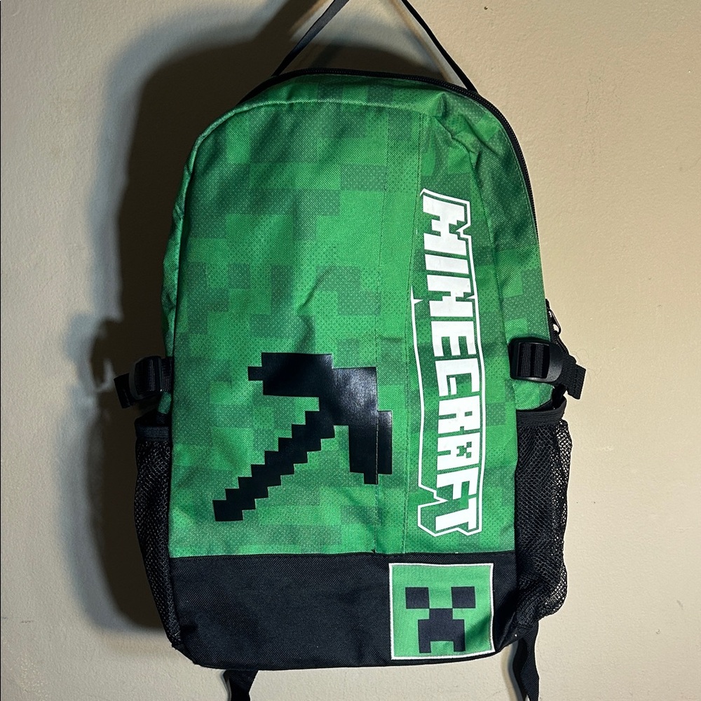 Minecraft Pickaxe Creeper Unisex 18" Laptop Backpack, Green Black